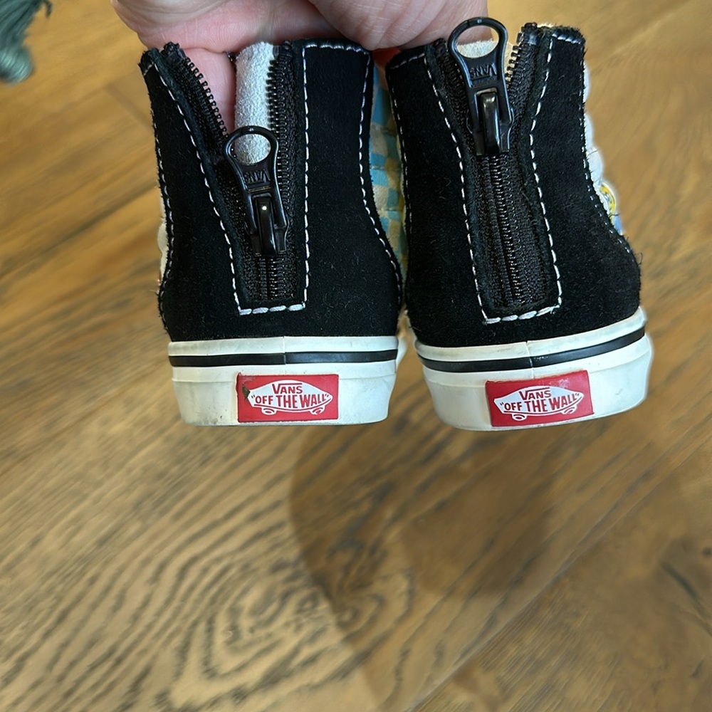 Simpson Vans - Picture 6 of 6
